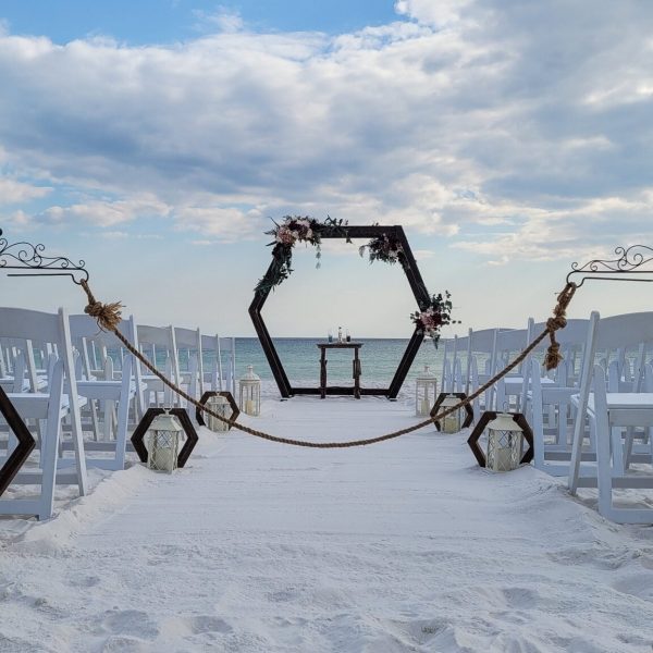 a-quickie-wedding-chapel-is-set-up-for-a-sunset-we-2022-11-12-10-43-11-utc