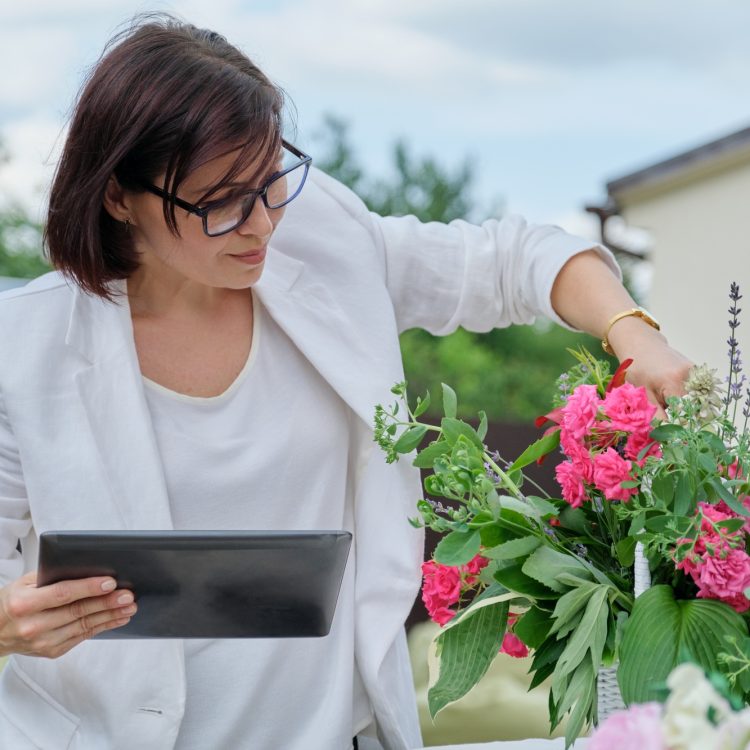 VNV Events: Top Wedding & Event Flowers Brides Love Nationwide